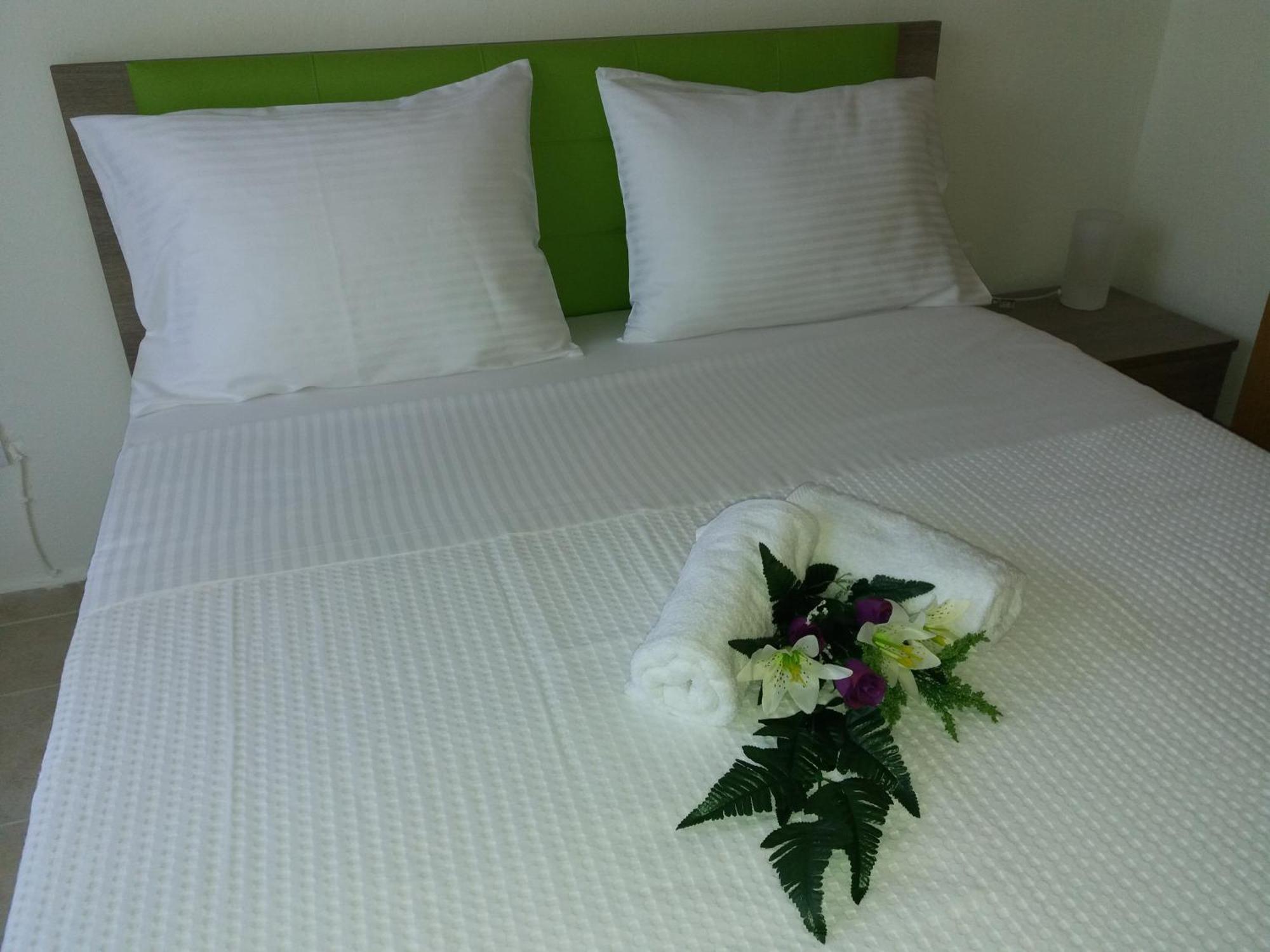 Platanos Holiday home