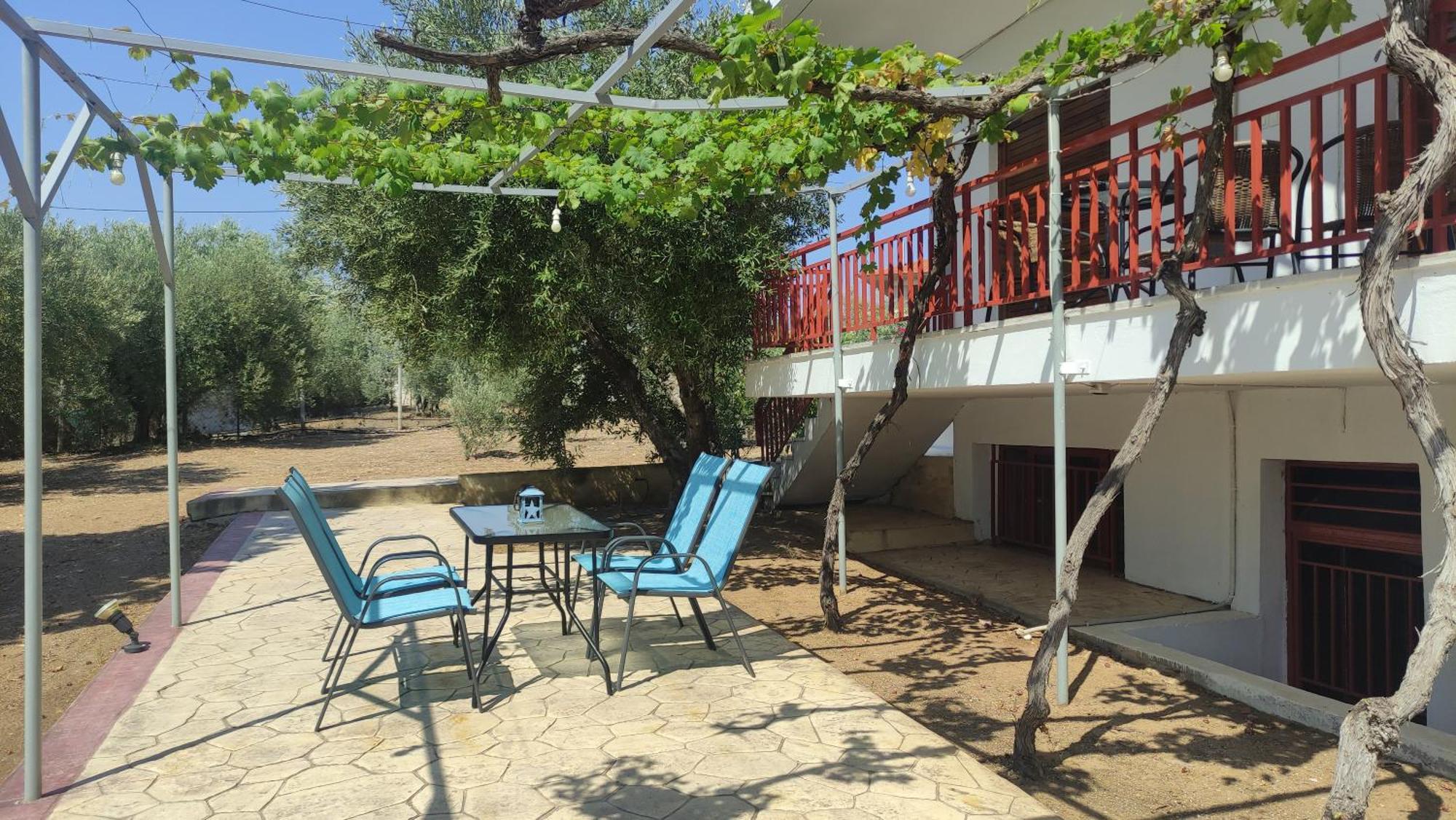 Holiday home Platanos *