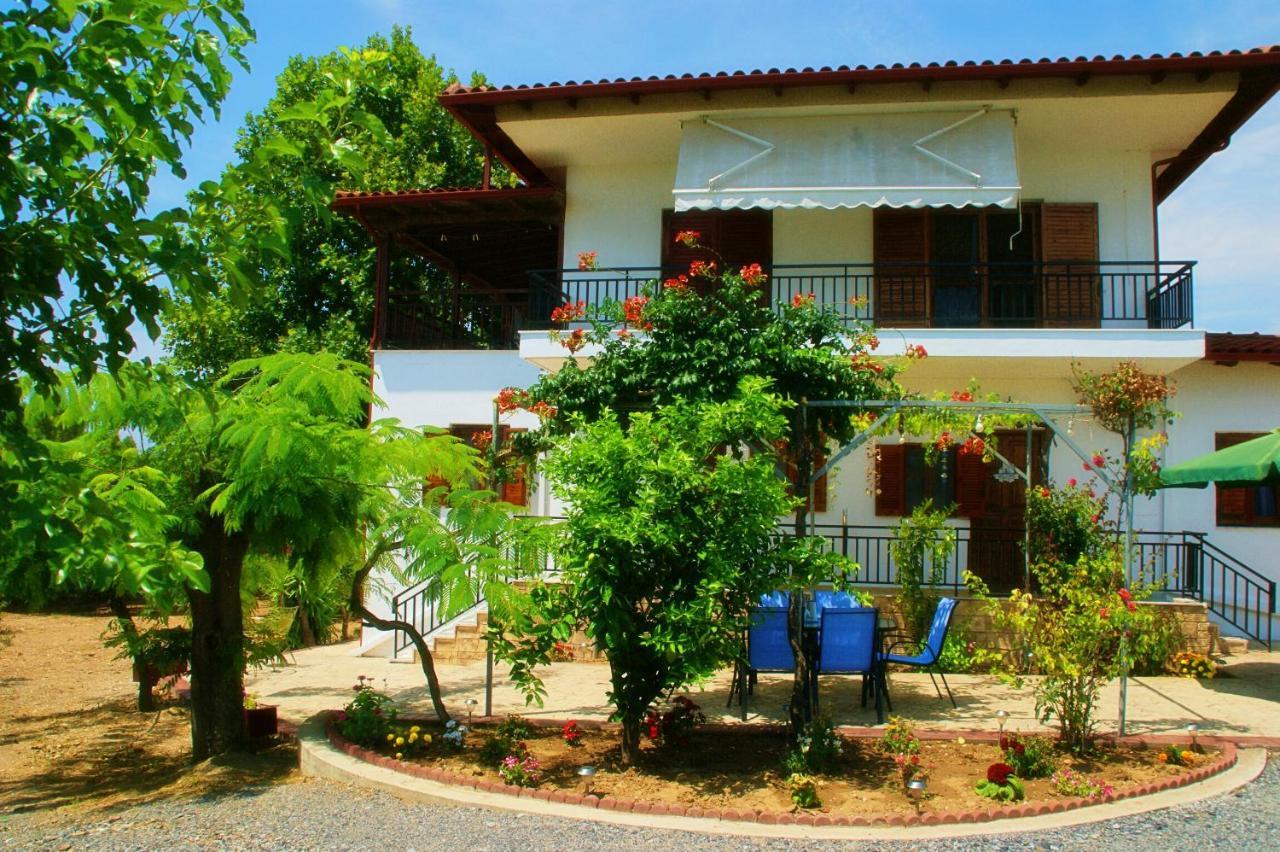 Holiday home Platanos *
